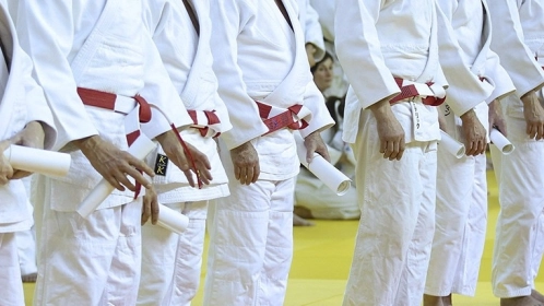 MAINTIEN DES EXAMENS DES HAUTS GRADES